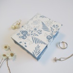 カルトナージュの小さな本型小箱（Breeze - flower）