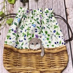 【再販】アフリカヤマネの手刺繍巾着【刺繍ブローチ取り外し可能】