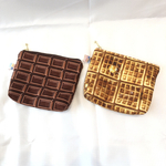小さめふんわりスイーツポーチ【チョコレート】【ワッフル】