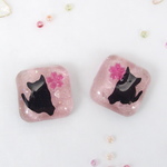 【Silhouette Cat】桜と黒猫キューブ（ピアス/イヤリング）