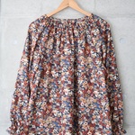 【期間限定SALE♡9/26まで】リバティ＊ギャザーブラウス （9号)