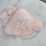 ＊New＊不織布マスクカバー　２wayサイドフラワー