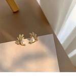 オリブの葉のパールピアス
