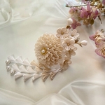 つまみ細工髪飾り　ベージュ×白　