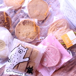 ☆数量限定販売☆ホワイトデーに☆クッキーアソート缶(手提げ袋付き)☆新作いちごクッキーも入ってます♪