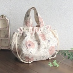 フラワー柄巾着bag☆ランチバッグ☆巾着バッグ☆【ピンク】