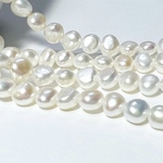 【淡水パール】ホワイト　ポテト～バロック6～7mm 　10粒　ハンドメイド素材