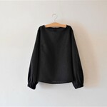 リネンのブラウス（ブラック）【S～M】