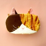 猫のお顔太巻きポーチ 茶トラ三毛猫さん