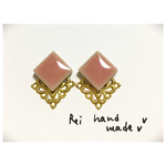 ピンク×スクエアモチーフ(透かしタイプ)ピアス♡