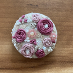 ビーズ刺繍くるみボタン（ヘアゴム/ブローチ）