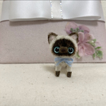 小さなブルーアイ　シャム猫ちゃん　ブラウン　モールアート　モールベア 