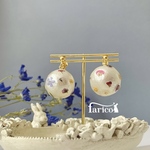 ❁ 本物のお花を散りばめたコットンパールの耳飾り ❁【 wakusei 】