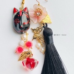 彼岸花柄の狐面と鬼灯と桜の和風ピアス イヤリング淡水パールとタッセル、蝶々付きの和装小物★