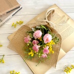 母の日にも♡チューリップとジャスミンの花束 スワッグ♡　　　　　　花束　ブーケ　スワッグ　母の日　結婚祝い　引越し祝い　卒業　入学　退職祝い　送別　お祝い　記念日　ギフト　誕生日　送別会　プレゼント