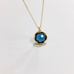 シャネルストーン ロイヤルブルーネックレス