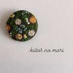 野花の刺繍ヘアゴム（深緑）①