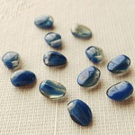 群青の花びら　チェコビーズ　6X8mm 12個