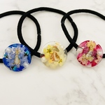 うさぎとお花＊押し花レジン＊うさぎのヘアゴム　3点セット　パール　　ブルー　イエロー　ピンク