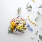 春の小花のスワッグ 𖦞