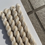 刺し子糸　20/4  (細)  白茶色　シルケット加工　