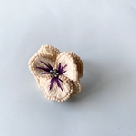 【アイボリー】立体刺繍の指輪