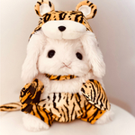 『夢見るうさぎ』ホワイト(虎🐯コスチューム付き)
