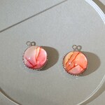 『 サーモンピンク の アルコールインクアート』 一粒 ピアス / イヤリング