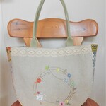 K様ご予約品＊パッチワーク＆刺繍の大きめマチ付きトート