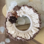送料無料♡毛糸で編んだ　お花いっぱいシュシュ