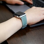 【新作】高級革使用Apple Watch トゴ　レザーベルト　レザーバンド　時計バンド D80