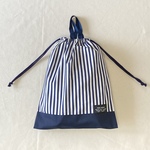 巾着袋　大きめ　体操着入れ　紺×白　35cm×30cm 持ち手あり