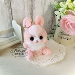 ニギニギ握れる　薔薇のお花のピンクうさぎ　ぬいぐるみ　羊毛フェルト  ☆    ネザーランドドワーフ 