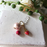 イチゴのイヤホンジャック