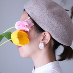 氷晶チューリップの刺繍ピアス／イヤリング
