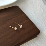 小ちゃいパールピアス