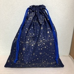大きめ巾着　お着替え袋にも　宇宙　星柄の巾着袋　ネイビー×ゴールド