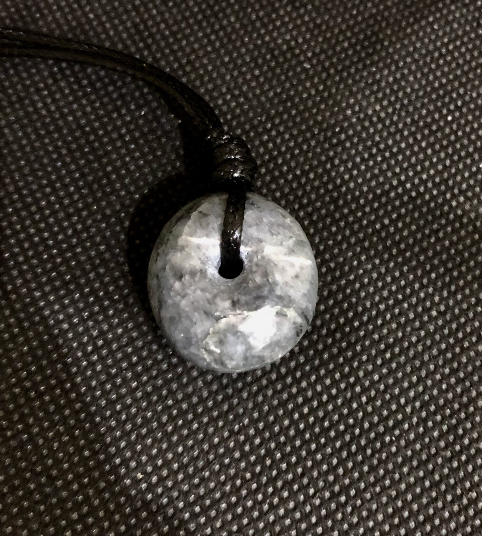 黒翡翠　縁