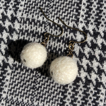 まるころボールのピアス / ホワイト