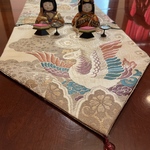 豪華刺繍　花嫁衣裳の丸帯で作ったタッセル付テーブルランナー1347
