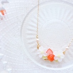 いちごとお花のネックレス