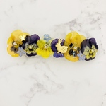 押し花レジン＊うさぎとお花のバレッタ　ビオラ　勿忘草