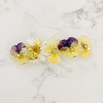 押し花レジン＊うさぎとお花のバレッタ　ビオラ　スノーポール