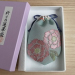 105 日本刺繍/祈りの蓮華袋「八重桜」(水色地)/  桜 ひなまつり 出産祝い お祝い 賀寿 和のギフト 和風プレゼント 伝統工芸 着物 手刺繍 巾着 縁起物 お守り入れ 和柄 
