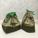 在庫限り☆恐竜シルエットカーキお弁当袋＆コップ袋セット