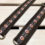 30mm幅・斜め掛けストラップ☆こげ茶色ベルト＋エスニックな大人花刺繍チロリアンテープ・オレンジピンクのグラデーション