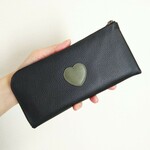本革スリム長財布◆ハートカーキ(ブラック)◆軽量スリムなのにたくさん入って14ヶ所のカード入れ付き♪ L字長財布【Bigot ビゴ】 
