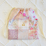 パッチワーク巾着21×21♡リバティ生地使用♡ネオンピンクステッチ