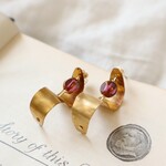 チェコ ガラス ビーズ と 真鍮 の アート ピアス イヤリング 【パープル】