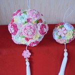 「gooyachan＊＊＊様オーダー作品」つまみ細工（アレンジつまみ）　「花くすだま」